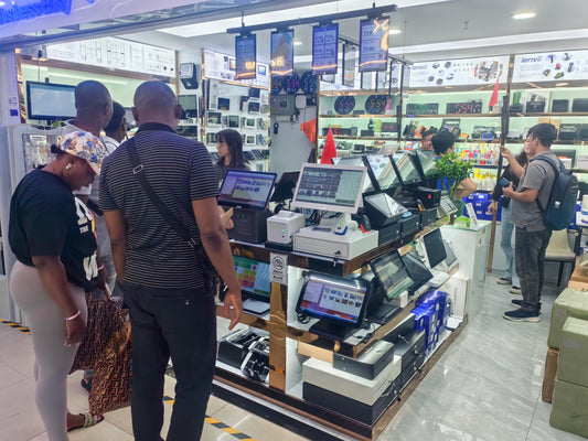 The Canton Fair is coming, and the God of Wealth is coming